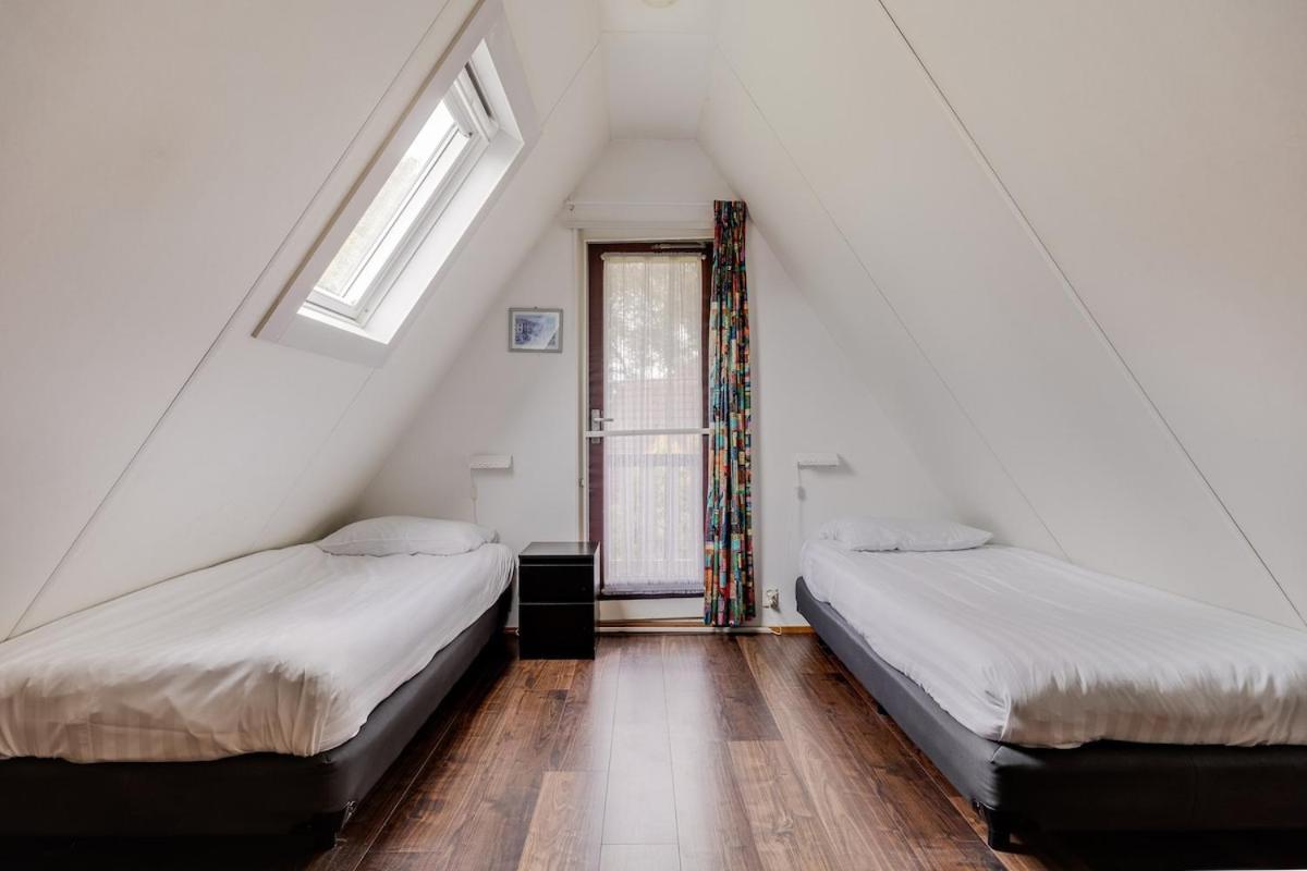 Kleine Zanglijster I Prachtig Huisje Nabij Bosrand Zwiggelte Экстерьер фото